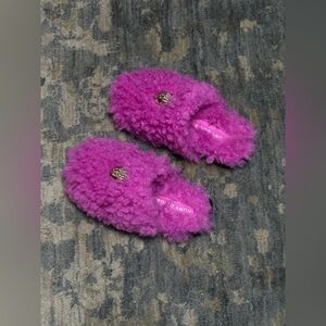 Kurt Geiger size 6 Pink slippers